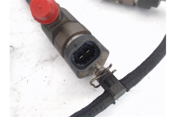 Recambio de rampa inyectores para citroen jumper furgón (244) 2.8 hdi referencia OEM IAM 1570J1 1570A8 