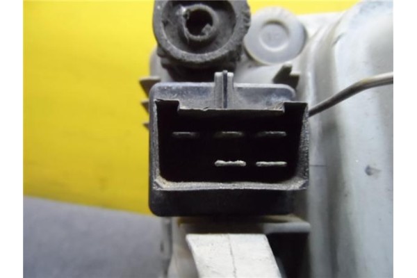 Recambio de faro delantero izquierdo para mercedes-benz vito marco polo (638) 2.2 108 cdi referencia OEM IAM 67629570 A638820006