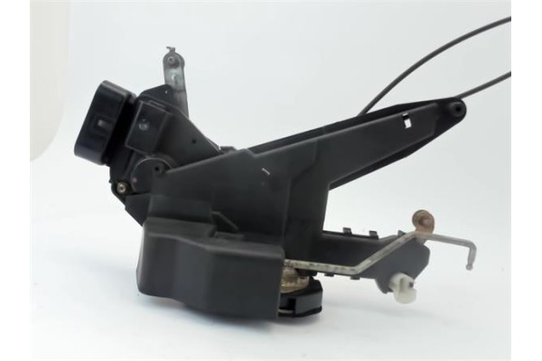 Recambio de cerradura puerta delantero izquierda para toyota corolla (e12) 2.0 d-4d referencia OEM IAM 6904012510  