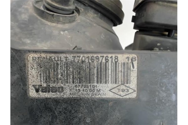 Recambio de faro delantero dcho para renault clio ii fase i (b/cb0) referencia OEM IAM 7701697618 67735101 