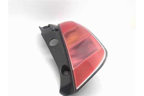 Recambio de piloto trasero derecho para lancia ypsilon (101) referencia OEM IAM 51703971  51753384 , FIAT