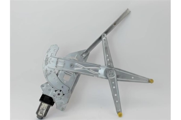 Recambio de mecanismo elevalunas delantero derecho para renault kangoo 4x4 1.9 rapid referencia OEM IAM 400664  