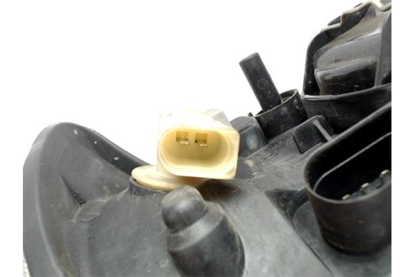 Recambio de faro delantero izquierdo para seat ibiza (6k2) referencia OEM IAM 67743739 087584 
