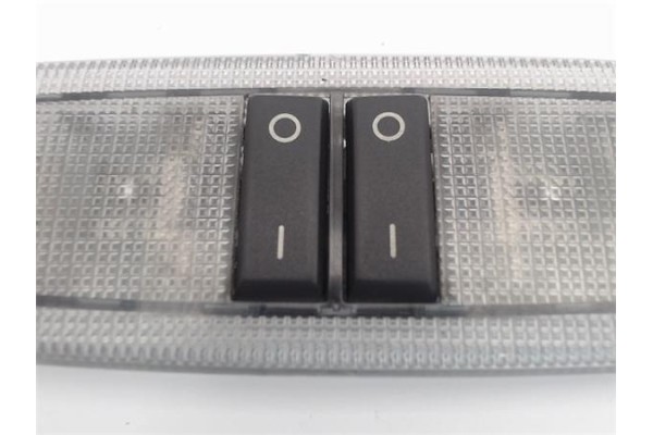 Recambio de luz delantero central techo para opel astra h gtc 1.9 cdti referencia OEM IAM 0885680 13100641 
