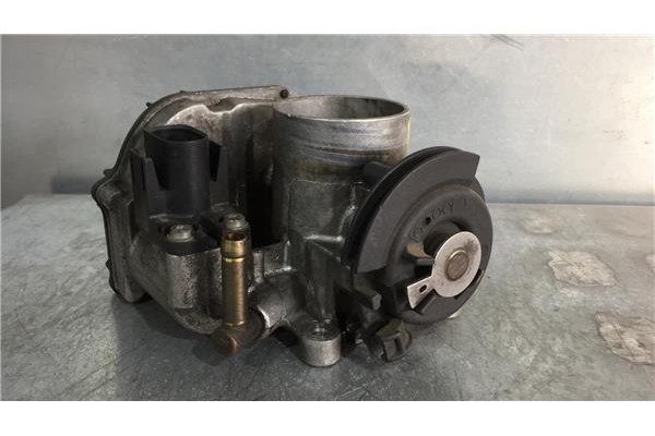 Recambio de caja mariposa aire para volkswagen polo iii (6n1) 55 1.4 referencia OEM IAM 030133064D 408237130002 