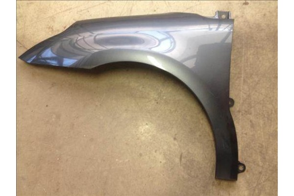 Recambio de aleta delantero izquierda para citroen c4 berlina 1.4 16v referencia OEM IAM   