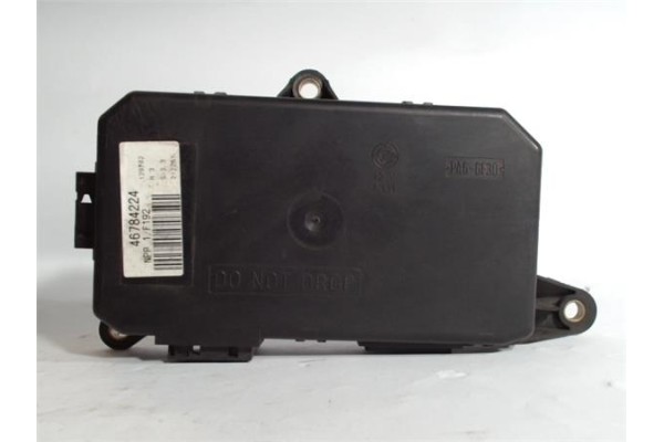 Recambio de centralita cierre para fiat stilo (192) 2.4 20v gt referencia OEM IAM 46784224 129702 