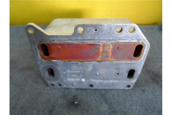 Recambio de enfriador aceite para renault trafic ii furgón 2.0 29 cn referencia OEM IAM 820136032635  