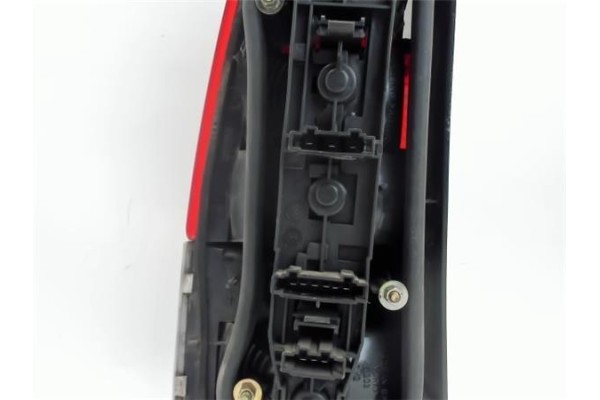 Recambio de piloto trasero derecho para seat cordoba vario (6k5) referencia OEM IAM 6K0945112B  