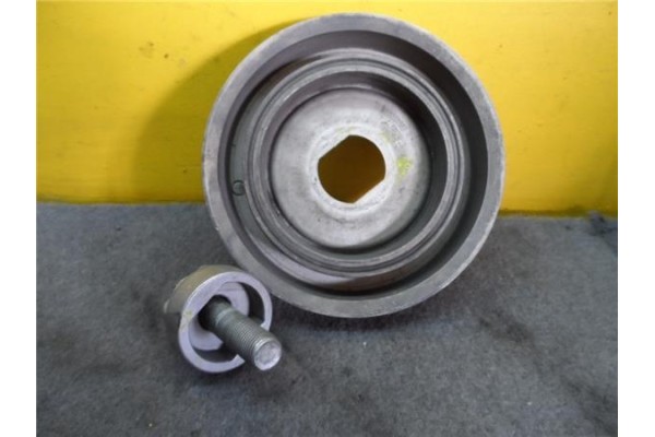Recambio de polea cigueñal para renault trafic ii furgón 2.0 29 cn referencia OEM IAM 8201058962  