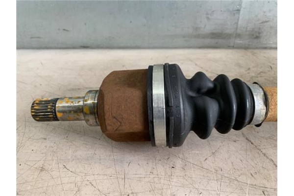Recambio de palier delantero izquierdo para citroen berlingo furgón 1.6 hdi 90 referencia OEM IAM 32722X  