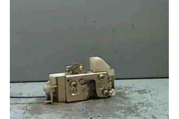 Recambio de cierre electromagnetico delantero derecho para ford fiesta iv (ja_, jb_) 1.8 d referencia OEM IAM 4595314  