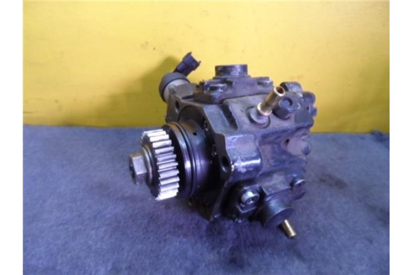 Recambio de bomba inyectora para renault trafic ii furgón 2.0 29 cn referencia OEM IAM H8200950493 0445010205 