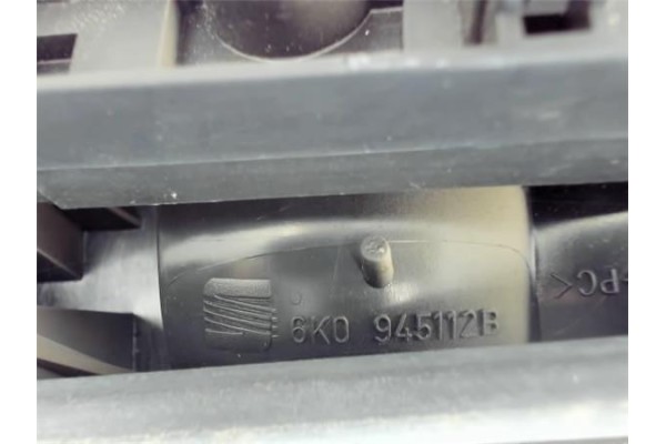 Recambio de piloto trasero derecho para seat cordoba vario (6k5) referencia OEM IAM 6K0945112B  