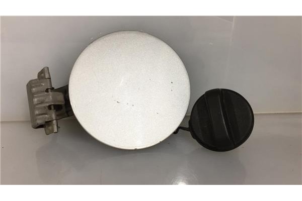 Recambio de tapa exterior combustible para toyota yaris (ksp9/scp9/nlp9) 1.4 d-4d referencia OEM IAM 7735052130 7730052030 