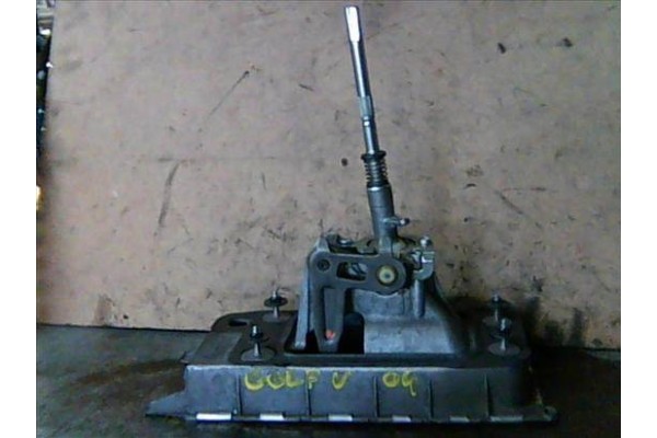 Recambio de palanca de cambio para volkswagen golf v (1k1) 1.9 tdi referencia OEM IAM 1K0711061A  