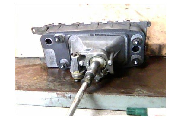 Recambio de palanca de cambio para volkswagen golf v (1k1) 1.9 tdi referencia OEM IAM 1K0711061A  