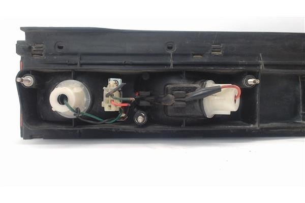 Recambio de piloto trasero central para honda prelude (ab/ba) referencia OEM IAM 0163606  