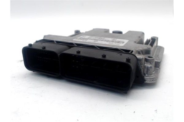 Recambio de centralita para chevrolet captiva 2.0 d referencia OEM IAM 25181343 0281016588 
