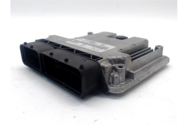 Recambio de centralita para chevrolet captiva 2.0 d referencia OEM IAM 25181343 0281016588 