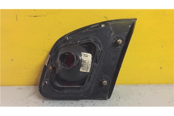 Recambio de piloto interior izquierdo para nissan primera berlina (p11) 1.6 básico referencia OEM IAM 265559F510  