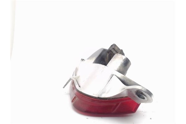 Recambio de piloto antiniebla trasero derecho para opel corsa c 1.0 blue line referencia OEM IAM   