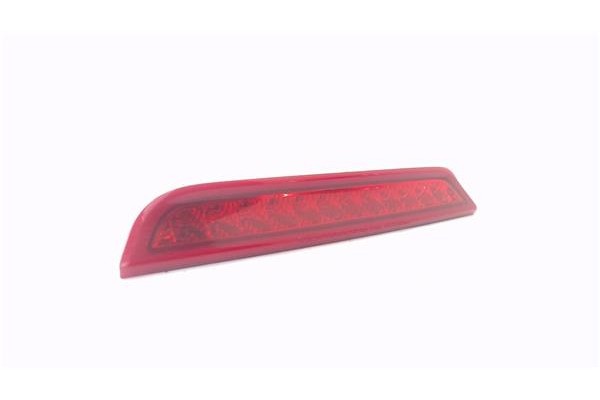 Recambio de luz central de freno para kia carnival 2.9 crdi referencia OEM IAM 927004D000  