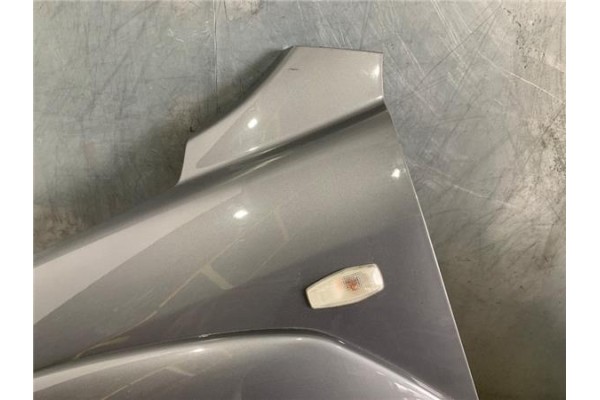 Recambio de aleta delantero izquierda para kia sportage (km) 2.0 crdi referencia OEM IAM 663111F120  