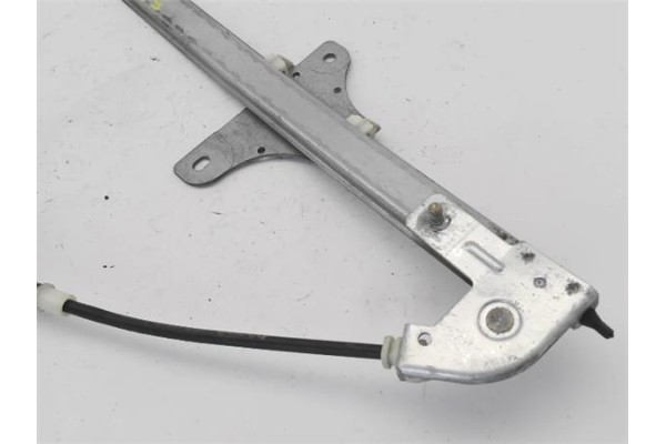 Recambio de mecanismo elevalunas delantero derecho para opel agila 1.2 básico referencia OEM IAM 4701073  