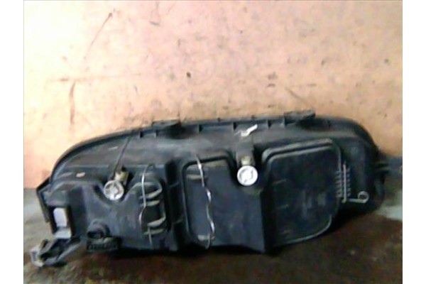 Recambio de faro delantero izquierdo para fiat ii punto (188) berlina 1.9 jtd sporting referencia OEM IAM 46522720  