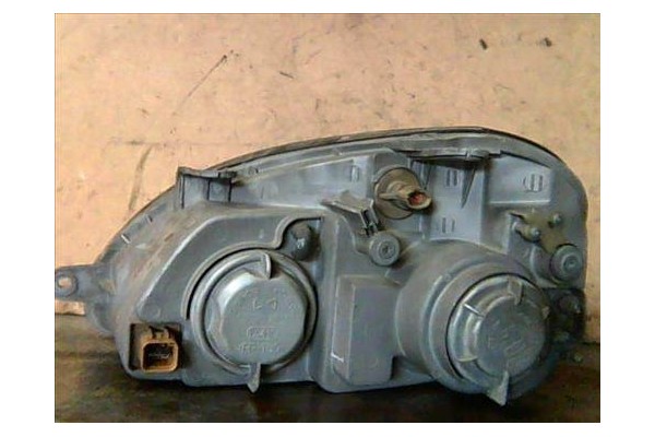 Recambio de faro delantero dcho para daewoo nubira berlina 2.0 16v referencia OEM IAM 96272004  