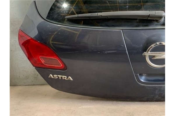Recambio de porton trasero para opel astra j 1.7 cdti referencia OEM IAM 126001  
