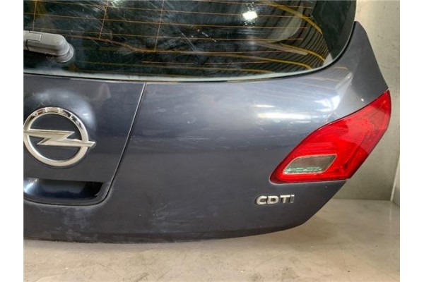 Recambio de porton trasero para opel astra j 1.7 cdti referencia OEM IAM 126001  