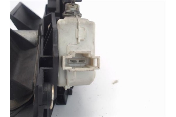 Recambio de cierre electromagnetico porton para audi a6 berlina (4b2) 2.5 tdi referencia OEM IAM 8D9827565H  
