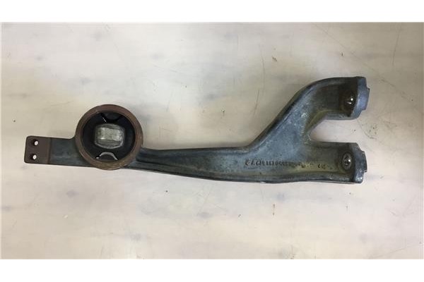 Recambio de soporte diferencial para mercedes-benz vito / mixto furgón (w639) 111 cdi referencia OEM IAM 6393530495  