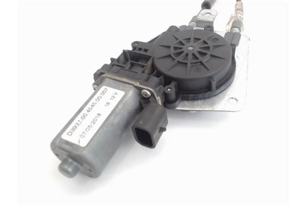 Recambio de mecanismo elevalunas delantero derecho para citroen saxo 1.4 vts referencia OEM IAM D393700454500007  
