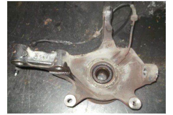 Recambio de mangueta delantero derecha para renault laguna ii (bg0) 1.9 dci (bg0g) referencia OEM IAM 7700421826  