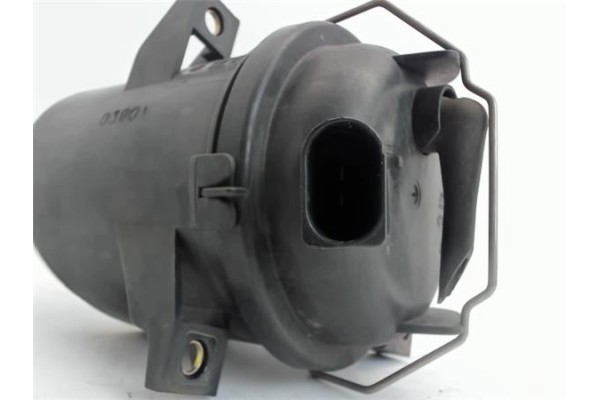 Recambio de faro antiniebla derecho para volkswagen polo iv (9n1) referencia OEM IAM 6Q0941700  