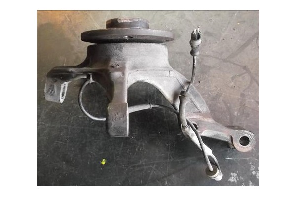Recambio de mangueta delantero izquierda para renault laguna ii (bg0) 1.9 dci (bg0g) referencia OEM IAM 8200320888  