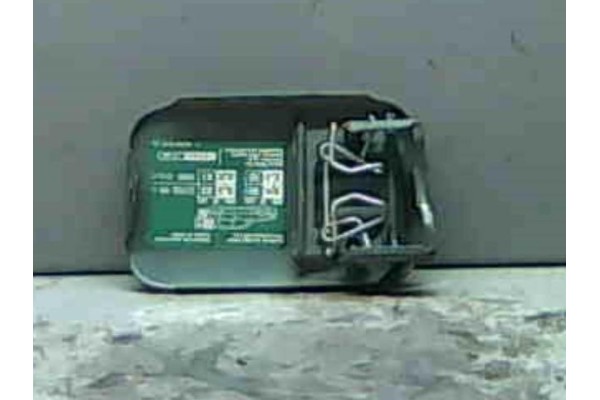 Recambio de tapa exterior combustible para mercedes-benz clase c (bm 202) berlina 2.8 280 (202.028) referencia OEM IAM A20275004