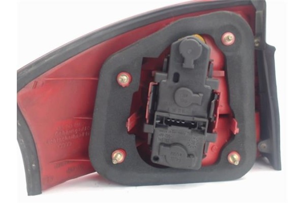 Recambio de piloto trasero derecho para audi a6 berlina (4b2) 2.5 tdi referencia OEM IAM 4B5945096 2212505 4B9945096 , AUDI