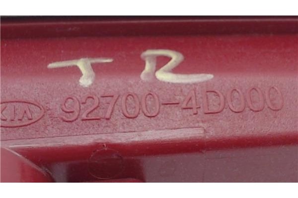 Recambio de luz central de freno para kia carnival 2.9 crdi referencia OEM IAM 927004D000  