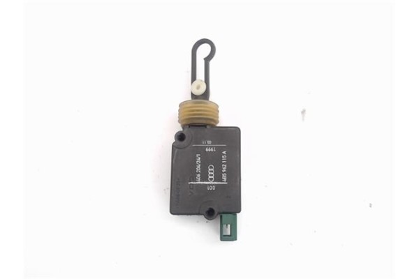 Recambio de cerradura porton para audi a6 berlina (4b2) 2.5 tdi referencia OEM IAM 4B5962115A  