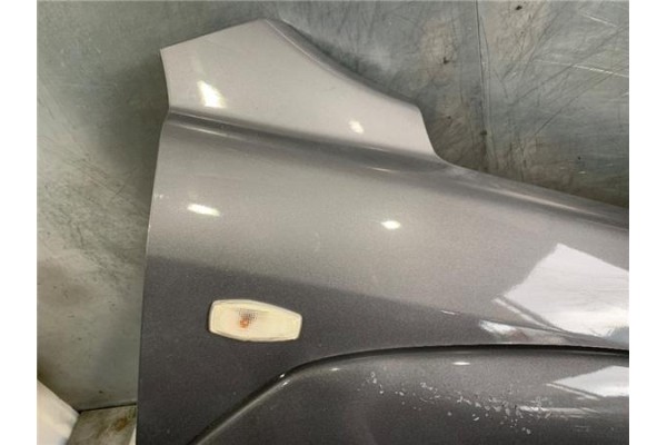 Recambio de aleta delantero derecha para kia sportage (km) 2.0 crdi referencia OEM IAM 663211F130  