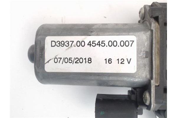 Recambio de mecanismo elevalunas delantero derecho para citroen saxo 1.4 vts referencia OEM IAM D393700454500007  