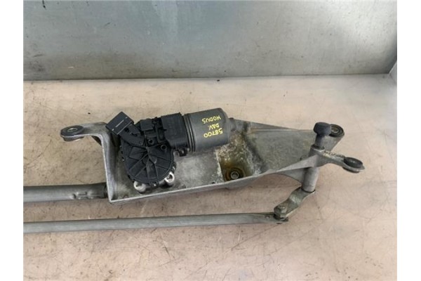 Recambio de motor limpiaparabrisas delantero para renault modus i 1.5 dci (fp0f, jp0f) referencia OEM IAM 390241777 7701208057 
