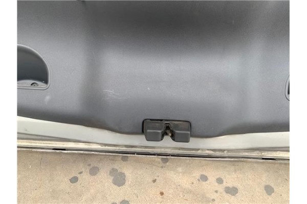 Recambio de porton trasero para renault megane ii berlina 5p 1.4 expression referencia OEM IAM   