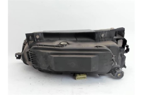 Recambio de faro delantero dcho para citroen xantia berlina referencia OEM IAM 95667948  