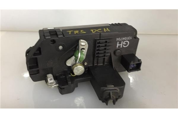 Recambio de cierre electromagnetico trasero derecho para opel meriva 1.7 cdti referencia OEM IAM 13154794  