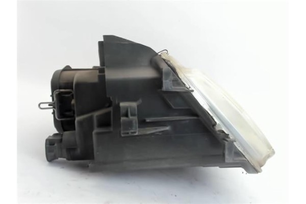 Recambio de faro delantero dcho para citroen xantia berlina referencia OEM IAM 95667948  